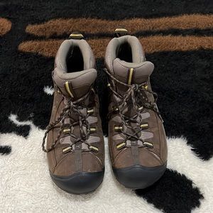 Keen hiking boots